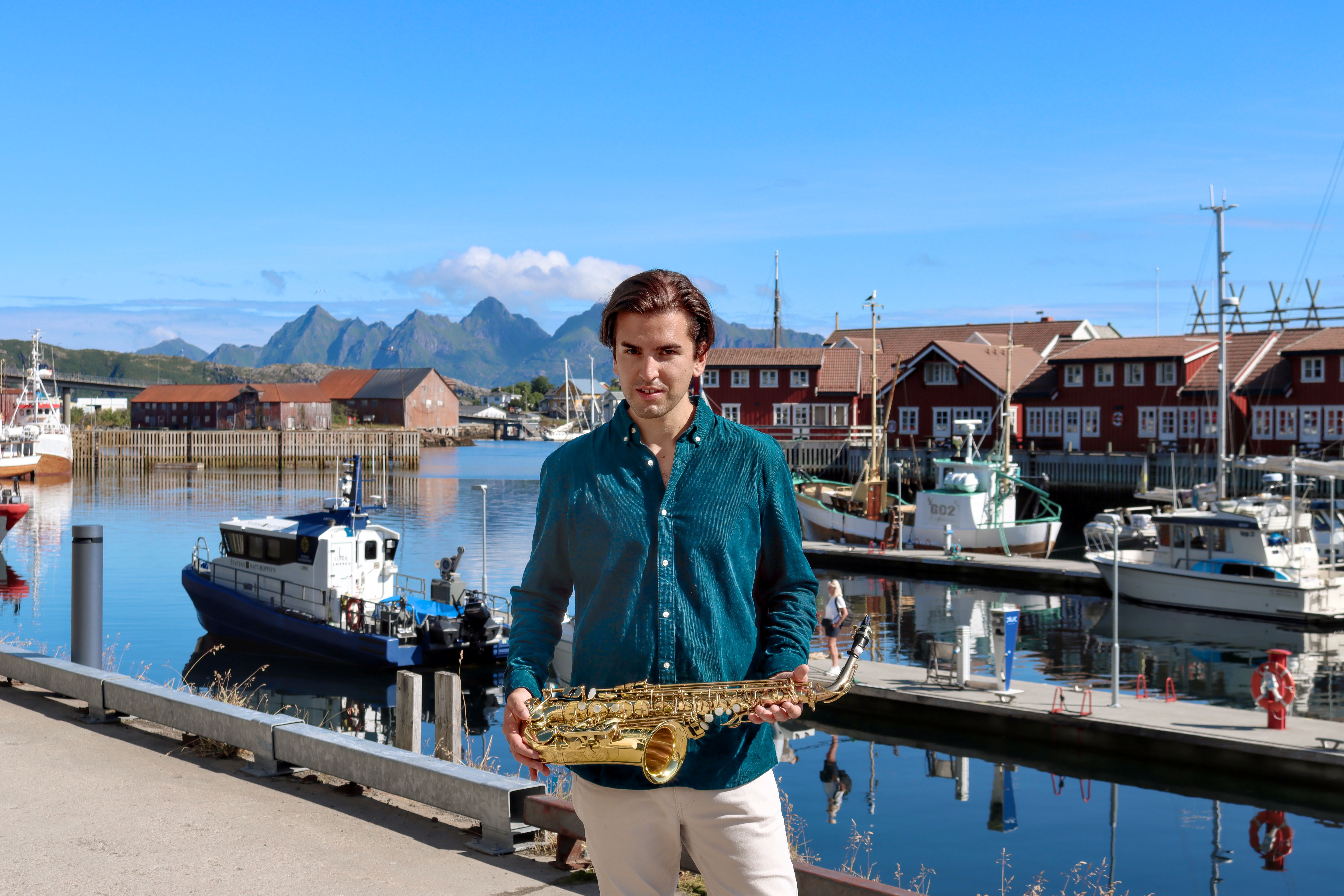 Soran Lind - Weigold & Böhm International Artists & Tours